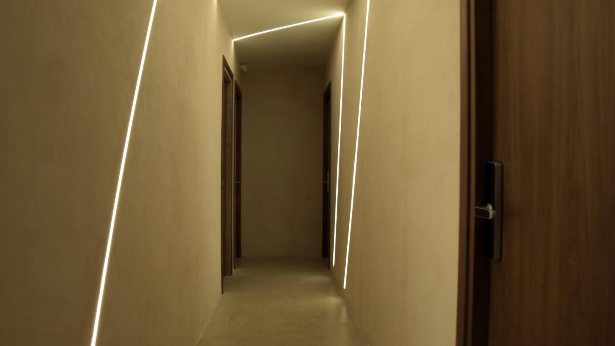 99 Adrianou Apartments Atene Esterno foto